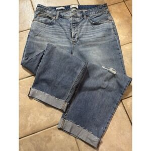 Universal Thread Women's 17R Highest Straight Ankle Coughed, Frayed, Distressed